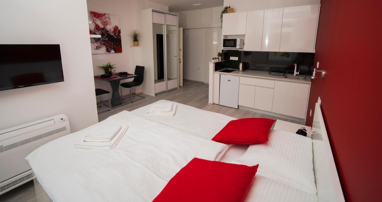 Apartments Kruc Загреб Экстерьер фото